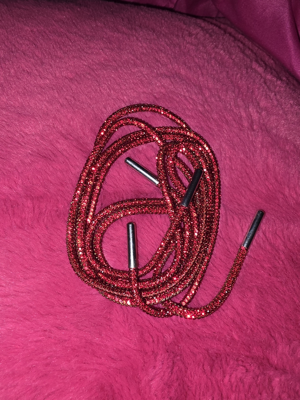 Sparkle Rhinestone Red Shoelaces - Picture 3 of 3